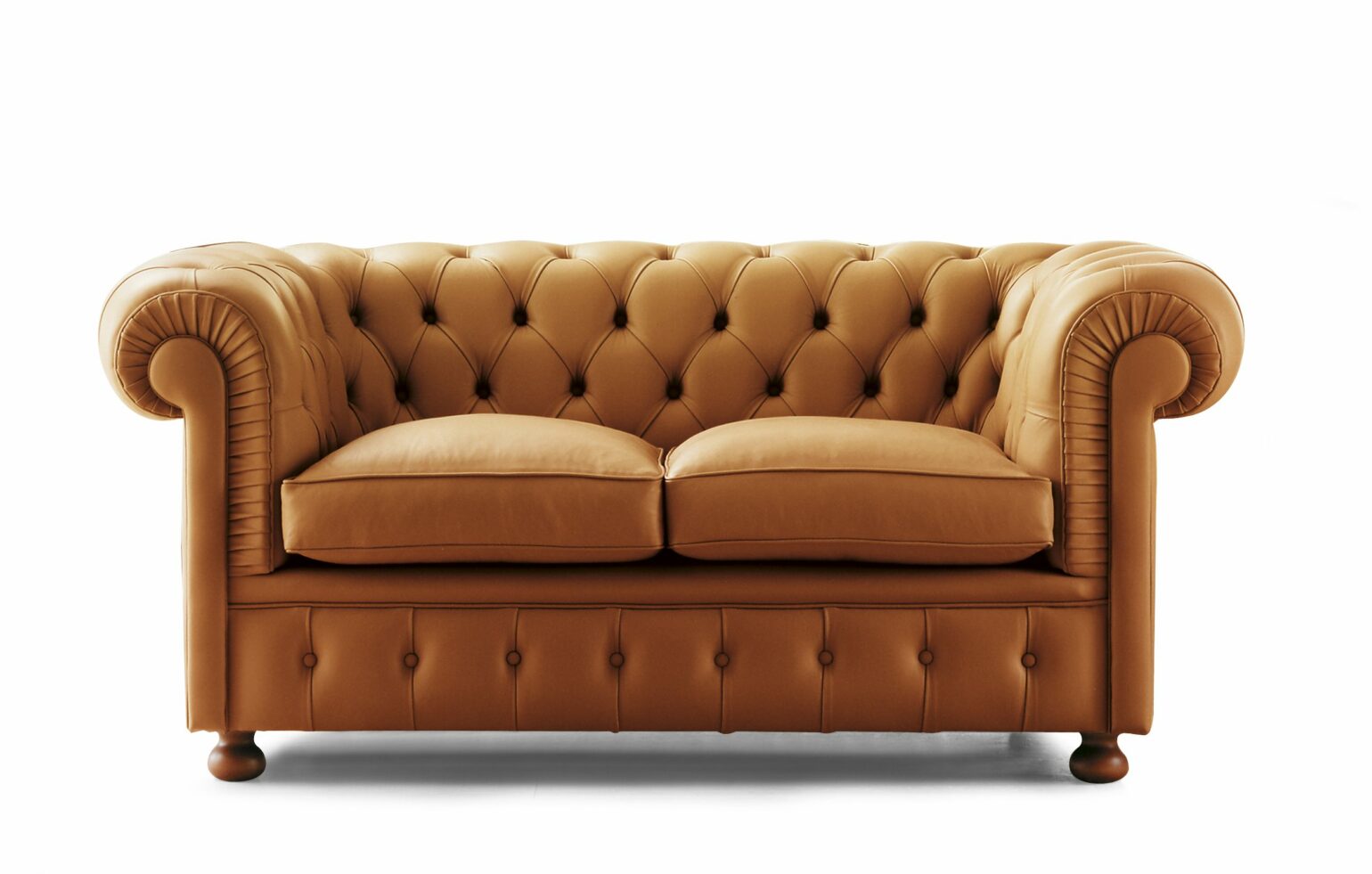 canape-et-pouf-chesterfield-fabrication-traditionnelle-san-marco-meubles-chalon-07-26-drome-ardeche-4